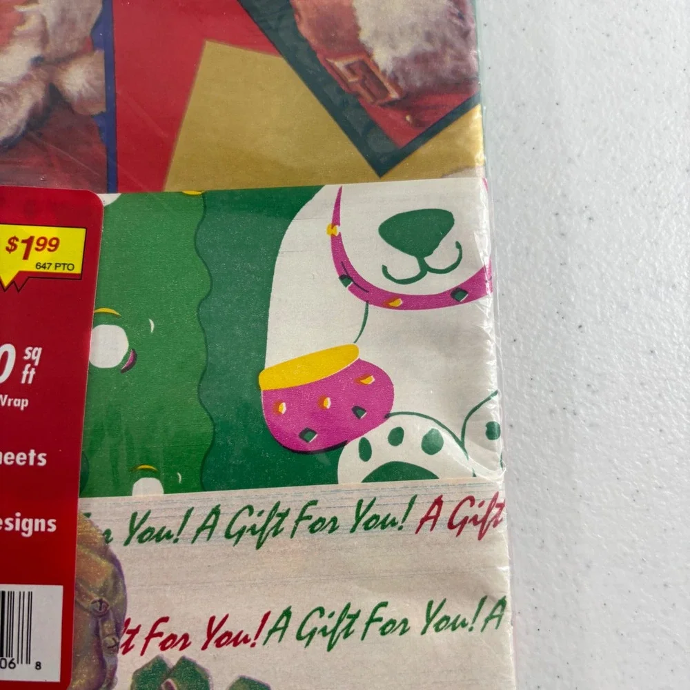 Vintage 2000 Cleo Christmas Gift Wrap 8 Sheets 50 Sq Ft Santa Polar Bear Holiday